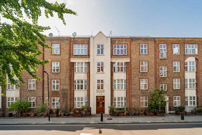 2 Bedroom Flat For Sale In Cranleigh Street, Camden Town, NW1
