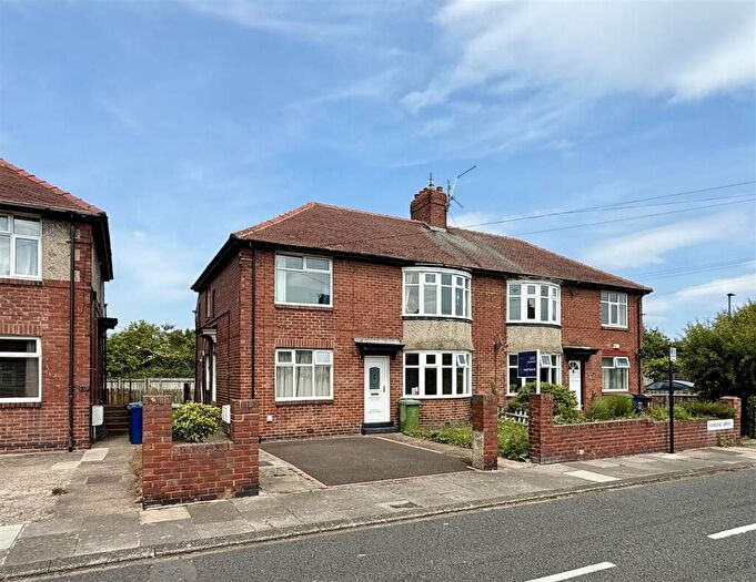 2 Bedroom Flat To Rent In Ferndene Grove, High Heaton, NE7