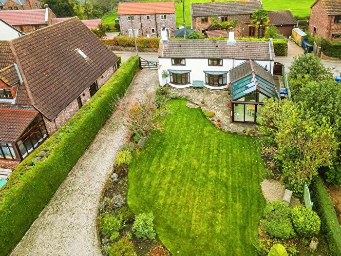3 Bedroom Detached House For Sale In Main Road, Hirst Courtney, Selby, YO8