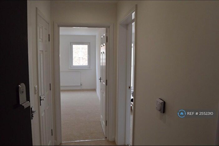 1 Bedroom Flat To Rent In High View Court, Luton, LU2