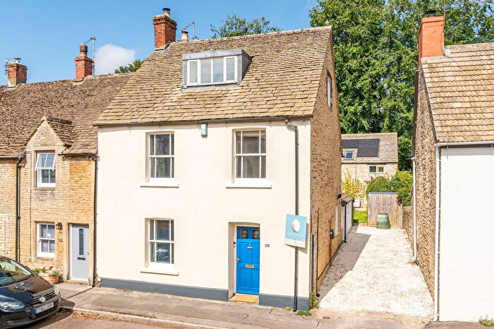 5 Bedroom Cottage For Sale In Cliff Road, Sherston, SN16