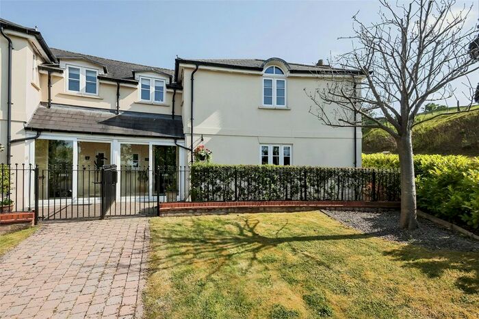 4 Bedroom Semi-Detached House For Sale In Galton Way, Hadzor, Droitwich, Worcestershire, WR9
