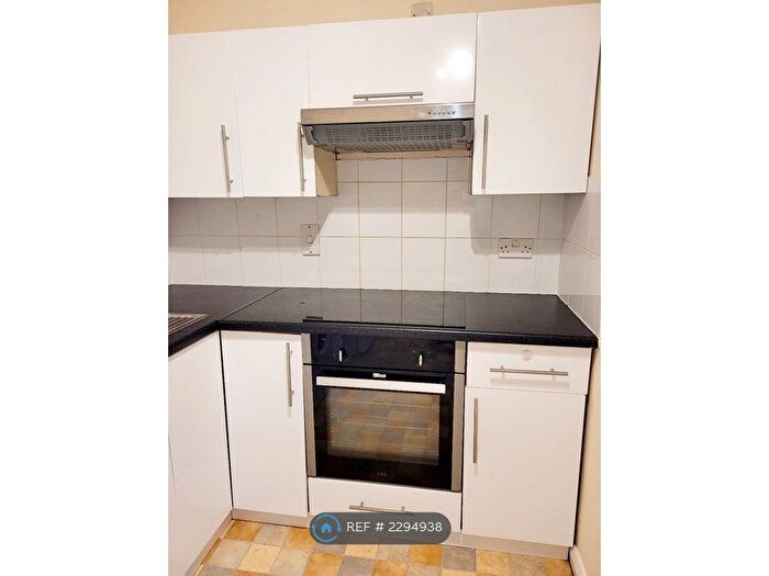 1 Bedroom Flat To Rent In Floyd Road, London, SE7