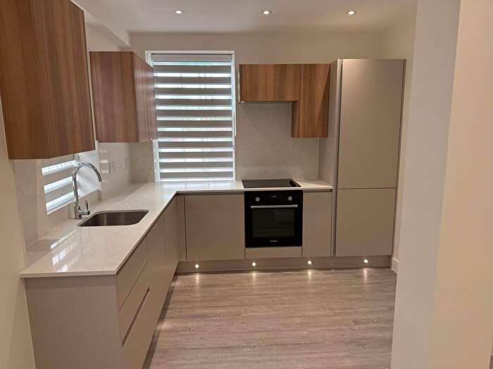 1 Bedroom Flat For Sale In Chapel Street, Marlow, SL7