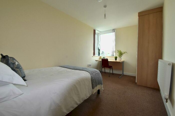 6 Bedroom Apartment To Rent In Ecclesall Gate, S11