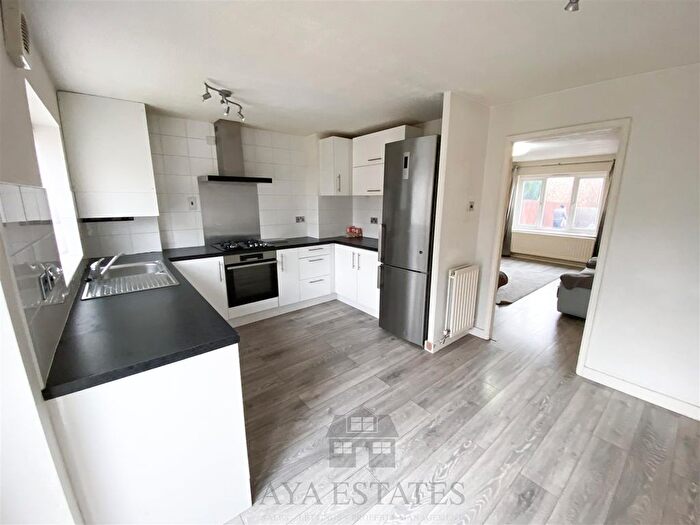 3 Bedroom End Of Terrace House For Sale In Mease Croft, Birmingham, B9