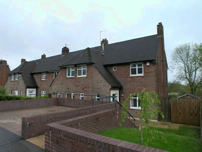 2 Bedroom Semi-Detached House To Rent In Uplands Road, Dudley DY2