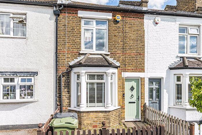2 Bedroom Terraced House For Sale In Leyton Cross Road, Wilmington, DA2