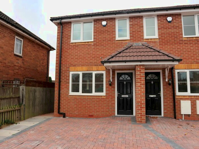 1 Bedroom Terraced House To Rent In Melrose Avenue, West Bromwich B71