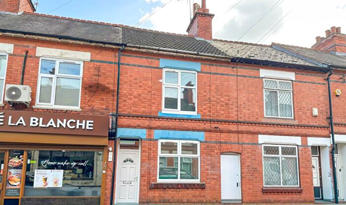 3 Bedroom Terraced House For Sale In Chepstow Road, Leicester, LE2
