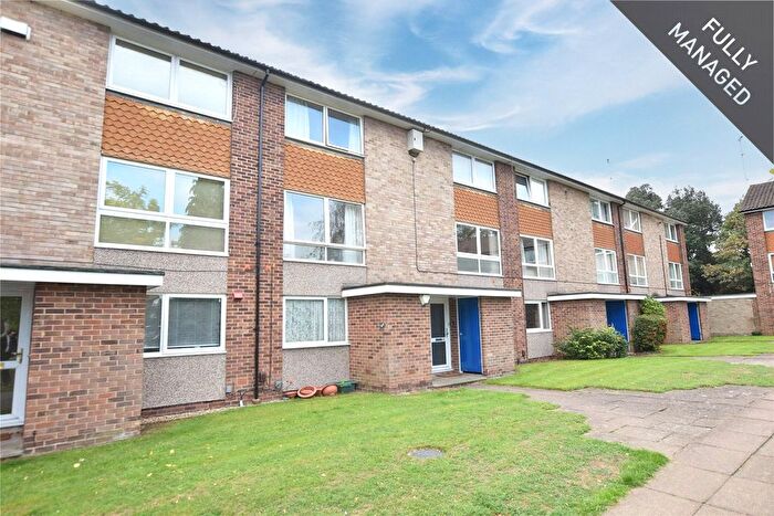 2 Bedroom Maisonette To Rent In Lima Court, Reading, Berkshire, RG1