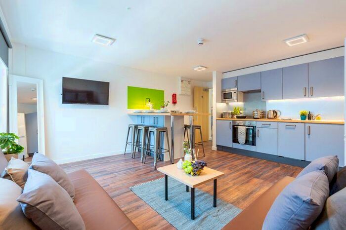 Flat To Rent In Hollingdean Road, Brighton, BN2