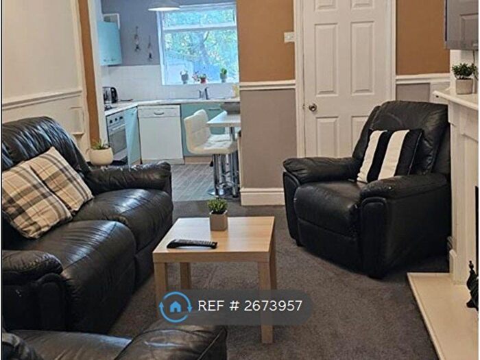 1 Bedroom Flat To Rent In Moorside Road, Manchester, M27