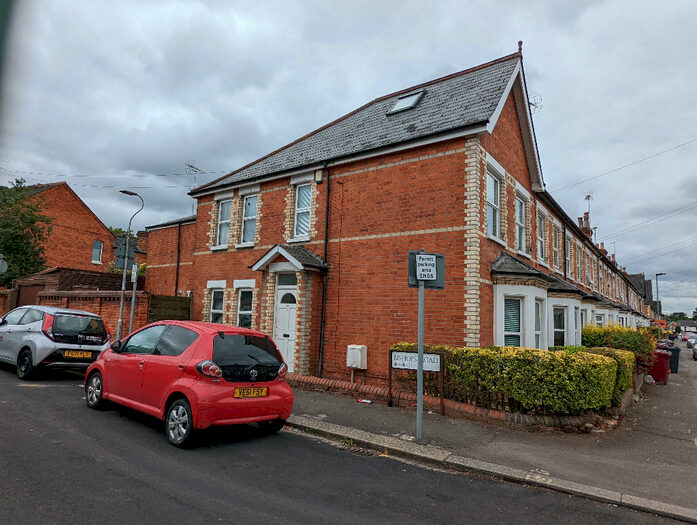 4 Bedroom Terraced House To Rent In Grange Avenue, Reading, Berkshire, RG6