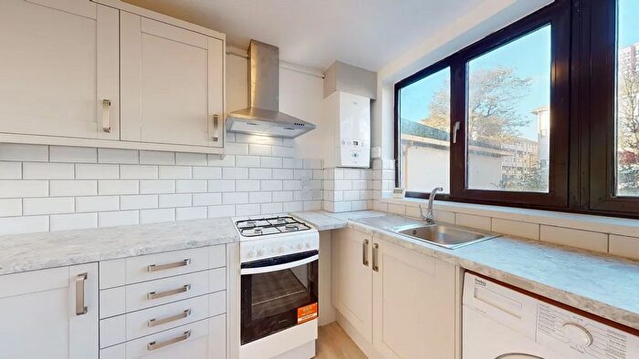 3 Bedroom Flat To Rent In Summerwood Road, Isleworth, TW7