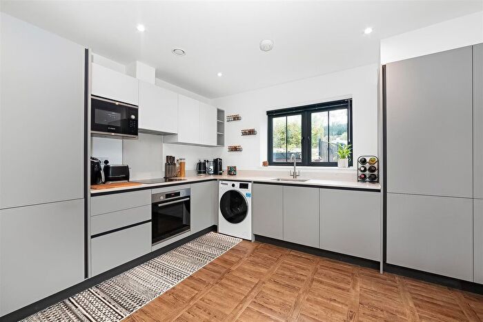 Studio For Sale In Downs Court Road, Purley, CR8