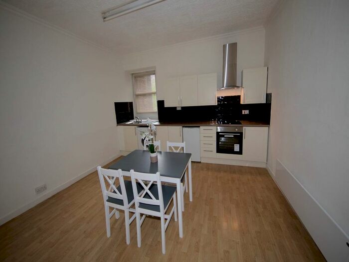 2 Bedroom Flat To Rent In Park Avenue, Dundee, DD4