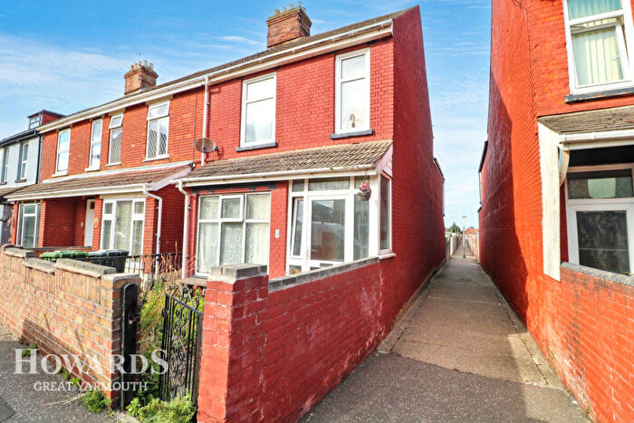 3 Bedroom End Of Terrace House For Sale In Garrison Road, Great Yarmouth, NR30