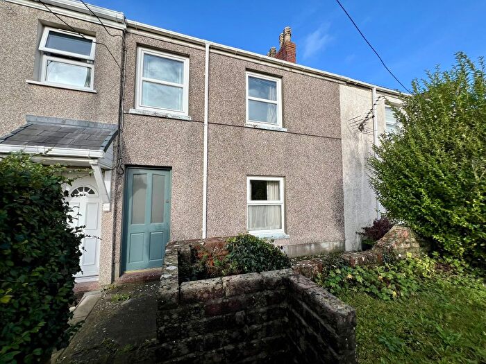 3 Bedroom Property For Sale In Gwendraeth Town, Kidwelly, Carmarthenshire, SA17