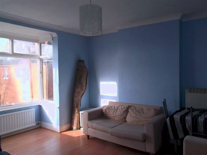 2 Bedroom Apartment To Rent In Fairfield Road, Braintree, CM7