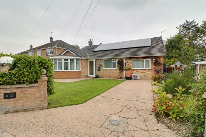 4 Bedroom Bungalow For Sale In East End, Kirmington, Ulceby, Lincolnshire, DN39