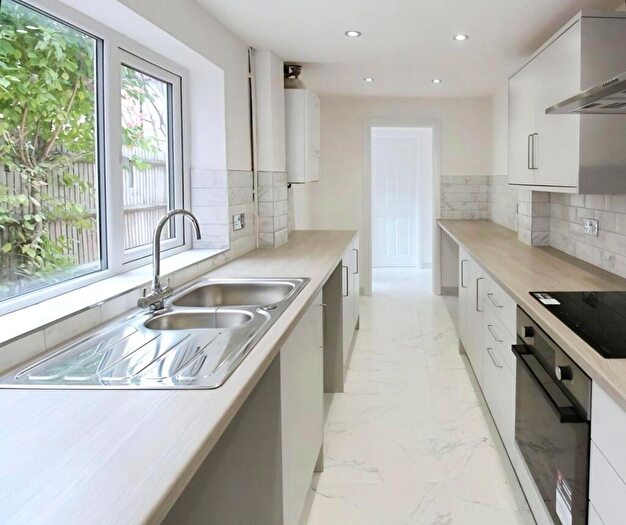 3 Bedroom Terraced House To Rent In Priory Road, Southampton, Hampshire, SO17