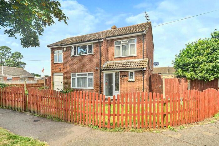 4 Bedroom Detached House To Rent In The Avenue, Hersden, Canterbury, Kent, CT3