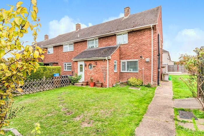 3 Bedroom Detached House To Rent In Chilvers Bank, Baldock, Hertfordshire, SG7