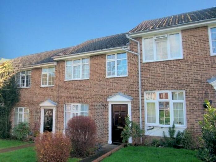 3 Bedroom Terraced House To Rent In Oakfields, Worplesdon, GU3