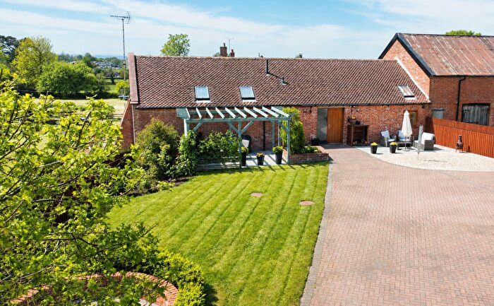 4 Bedroom Barn Conversion For Sale In Strete Ralegh Farm, Whimple, EX5