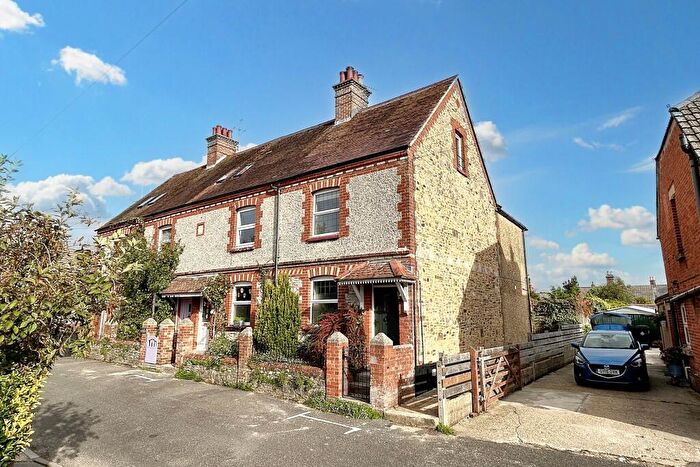 3 Bedroom End Of Terrace House For Sale In Wareham, BH20