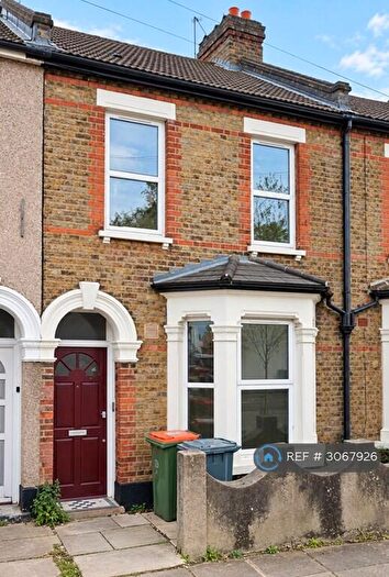 2 Bedroom Flat To Rent In Knox Road, London, E7