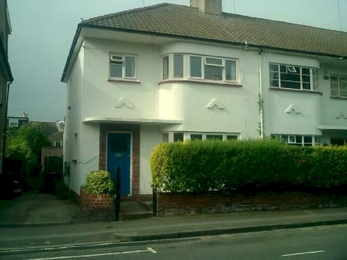 3 Bedroom House To Rent In Windsor - Barry Avenue, SL4