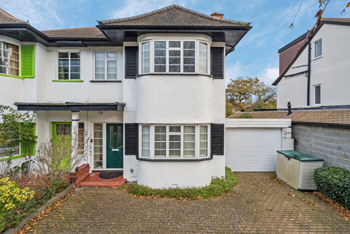 4 Bedroom Semi Detached House For Sale In Rushdene Road, Pinner, HA5