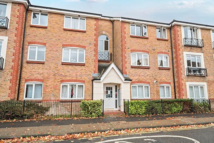 2 Bedroom Flat For Sale In Canbury Park Road, Kingston Upon Thames, KT2