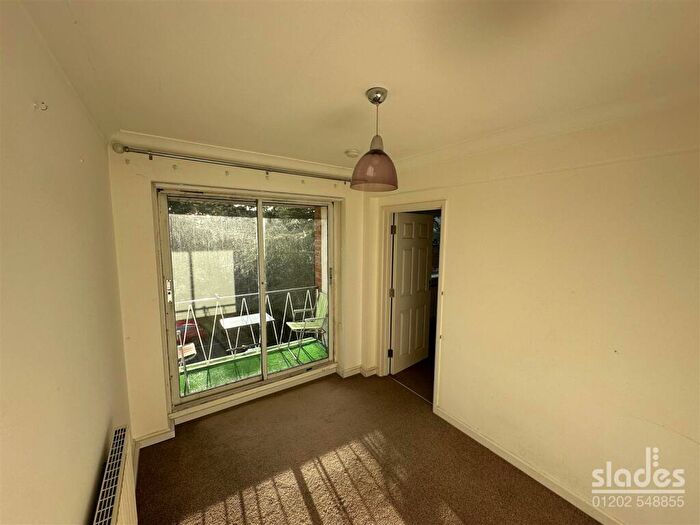 3 Bedroom Flat To Rent In Talbot Avenue, Talbot Wood, Bournemouth, BH3