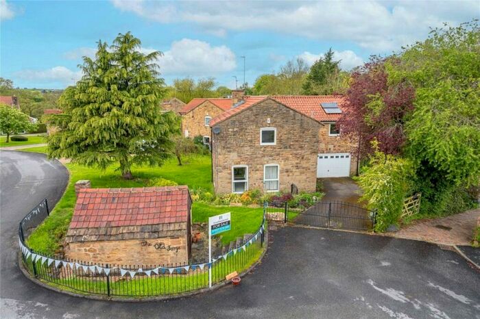 5 Bedroom Detached House To Rent In Cornmill Lane, Bardsey, LS17