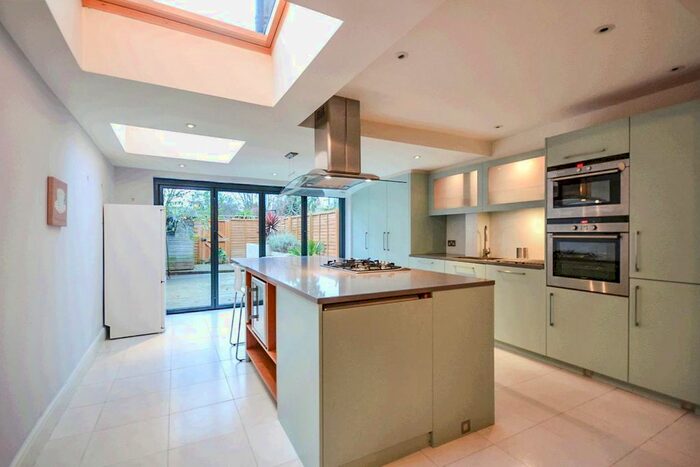 3 Bedroom Property To Rent In Gilbert Road, London, SW19