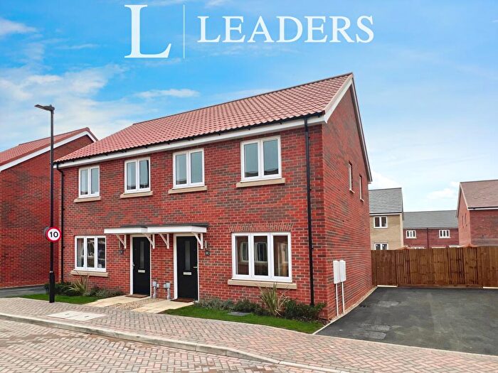 3 Bedroom Semi-Detached House To Rent In Massingham Place, Bourne, PE10