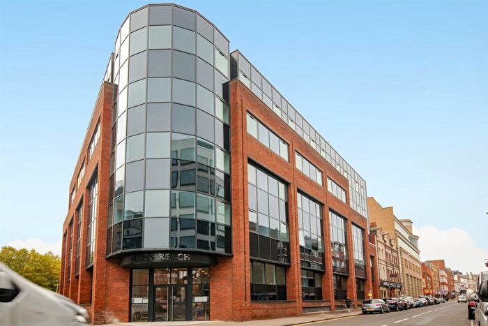 Apartment To Rent In Kings Reach, - Kings Road, Reading, RG1