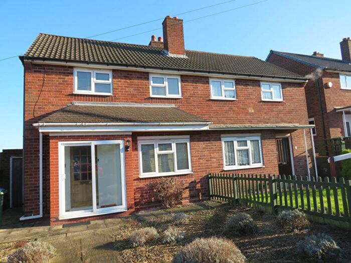 2 Bedroom House To Rent In California Road, Tividale, Oldbury, B69