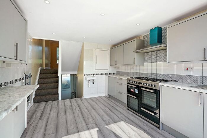 3 Bedroom Terraced House To Rent In Chadwell St Mary's, Grays, Essex, RM16