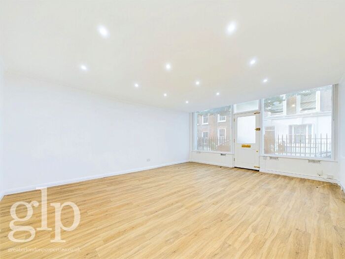 1 Bedroom Maisonette To Rent In - Rugby Street, London, Greater London, WC1N