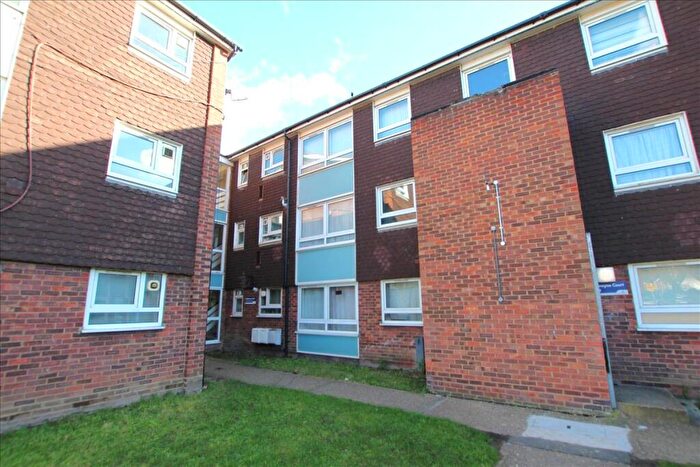 2 Bedroom Flat To Rent In Baldewyne Court, Lansdowne Road, Tottenham, London, N17
