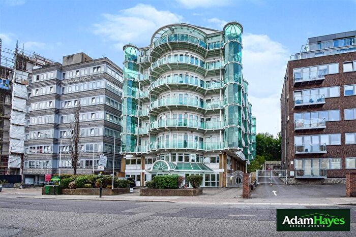 2 Bedroom Apartment To Rent In Station Road, Barnet, EN5
