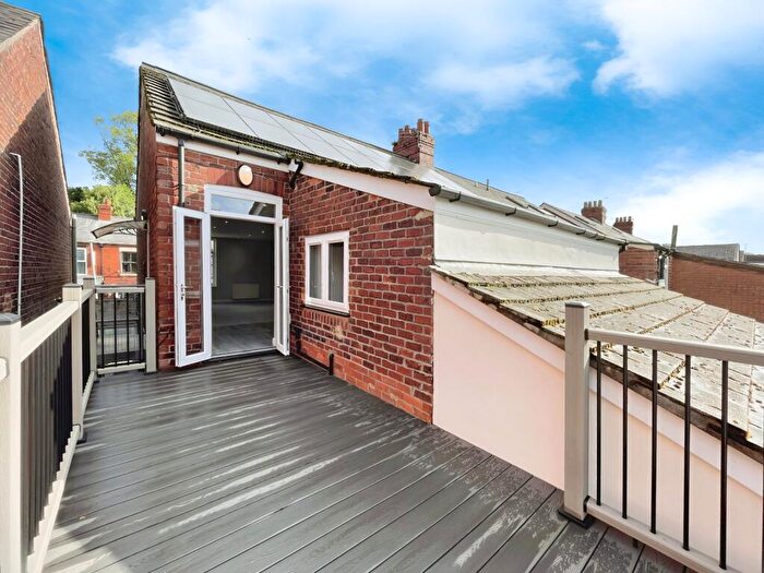 2 Bedroom Flat To Rent In Park Lane, Poynton, Stockport, Cheshire, SK12