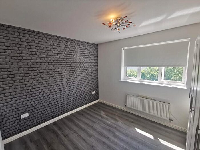 2 Bedroom Flat For Sale In Archers Walk, Trent Vale, Stoke-on-trent, ST4