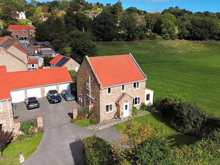 4 Bedroom Detached House For Sale In Linden Close, Briggswath, YO21