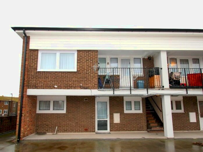 1 Bedroom Flat To Rent In Britton Street, Gillingham, ME7
