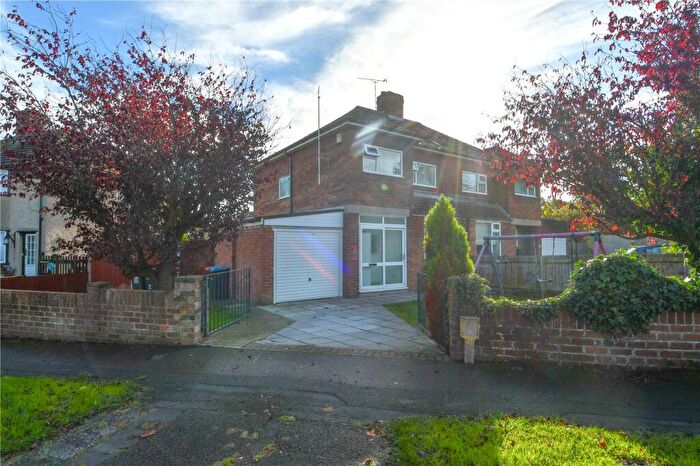 3 Bedroom Semi-Detached House For Sale In Parklands, Little Sutton, Ellesmere Port, CH66